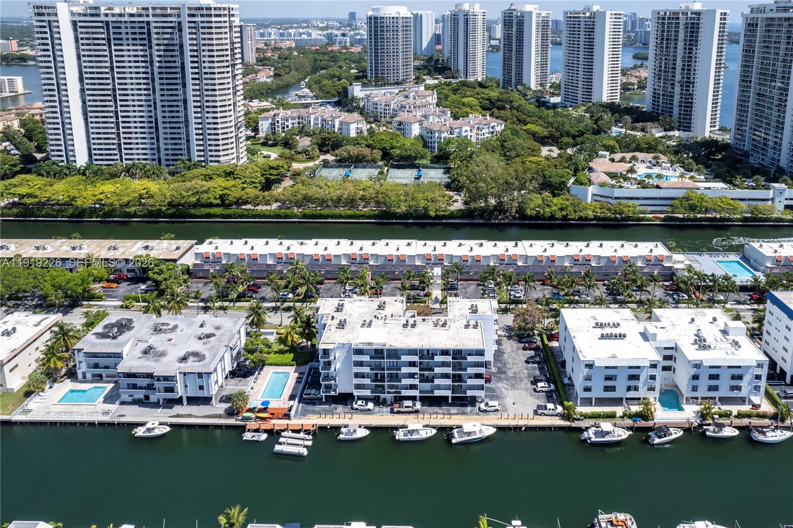 3642 NE 171st St #405, North Miami Beach FL 33160