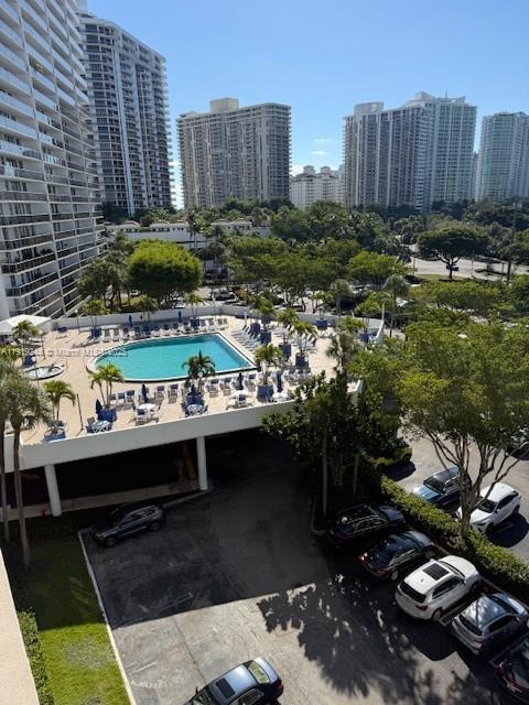 3701 N Country Club Dr #706, Aventura FL 33180