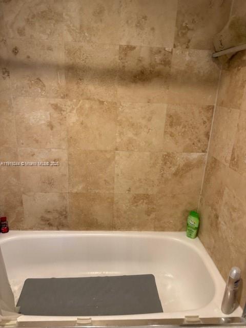 3701 N Country Club Dr #706, Aventura FL 33180