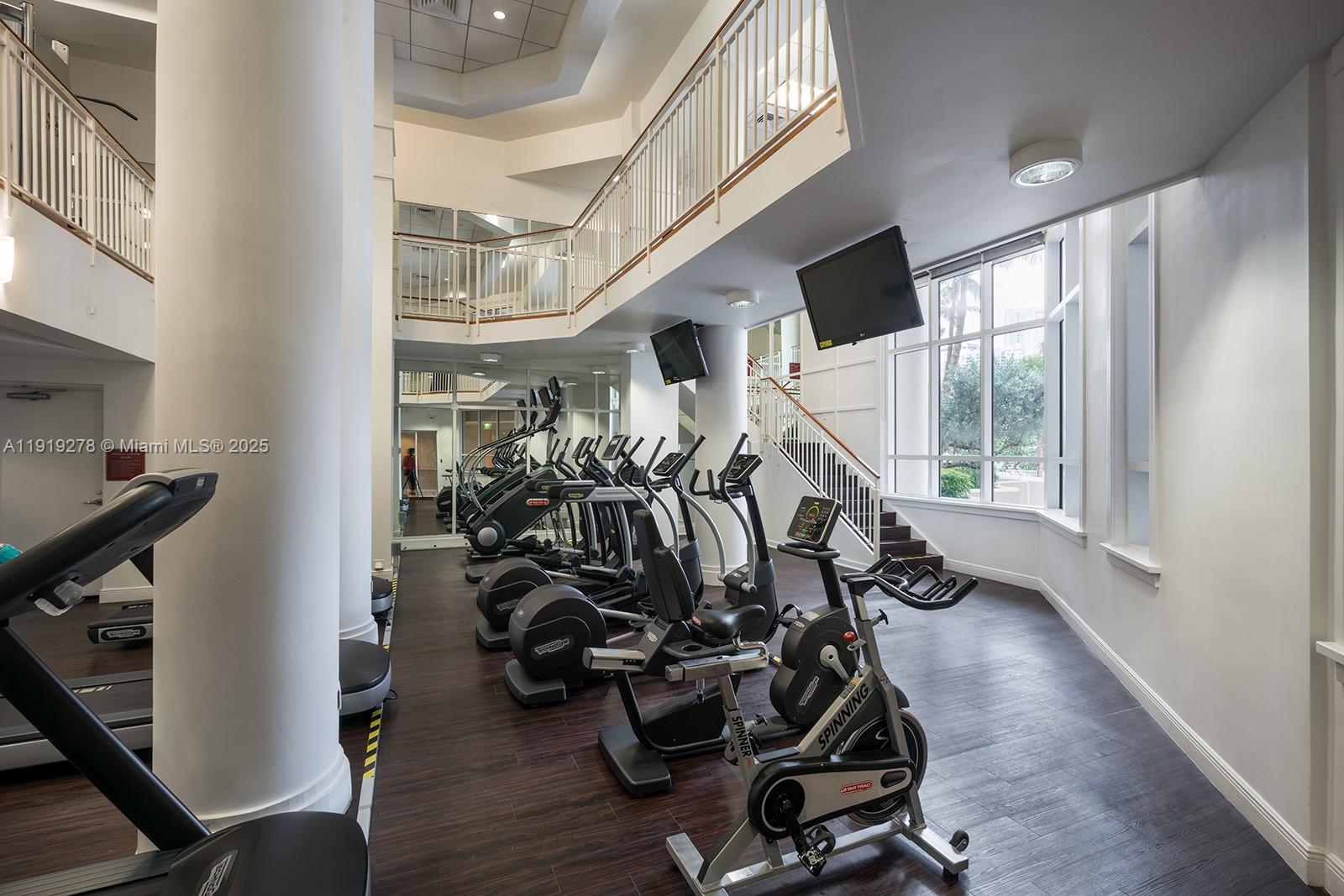 701 Brickell Key Blvd #PH-11, Miami FL 33131