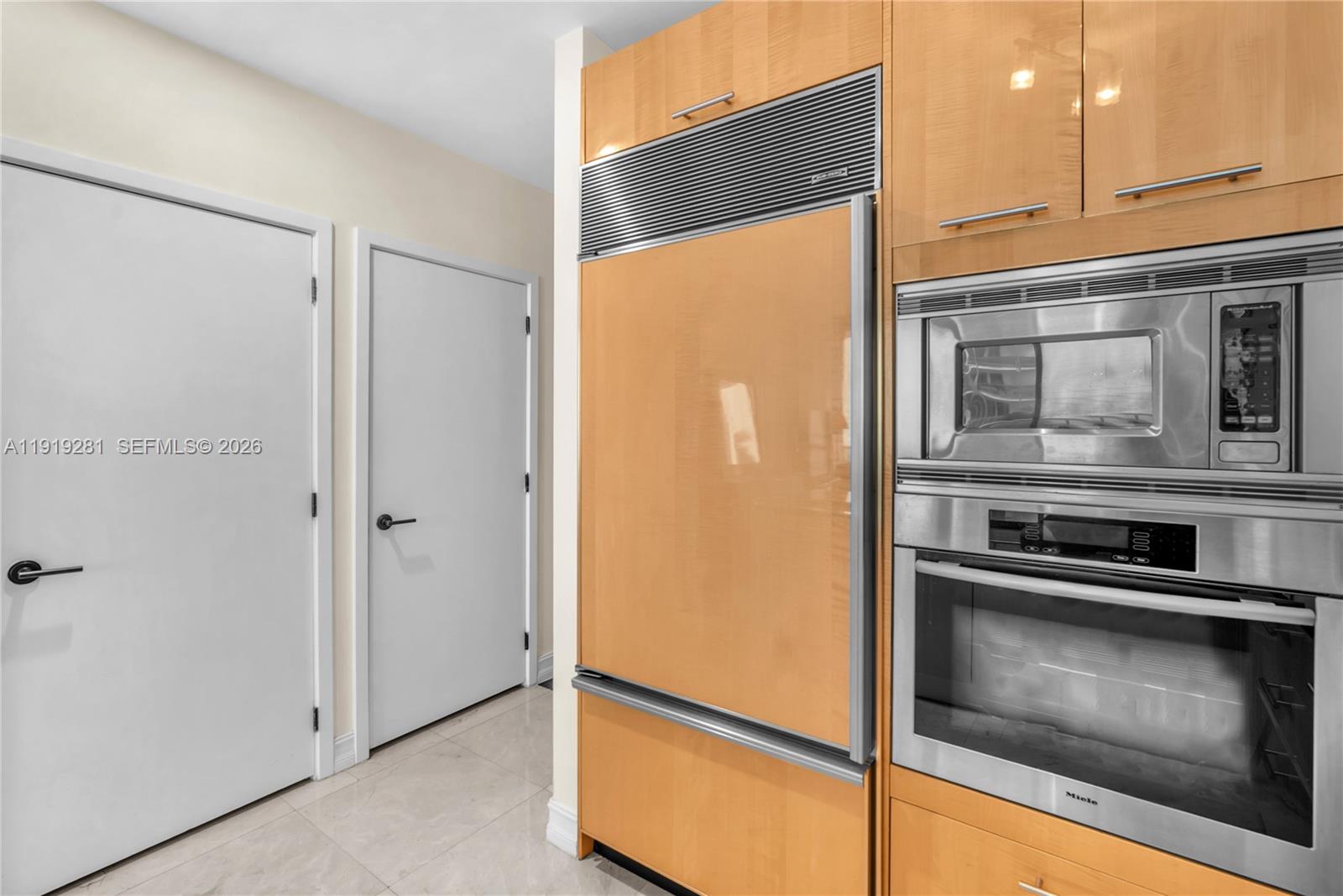 6799 Collins Ave #309, Miami Beach FL 33141