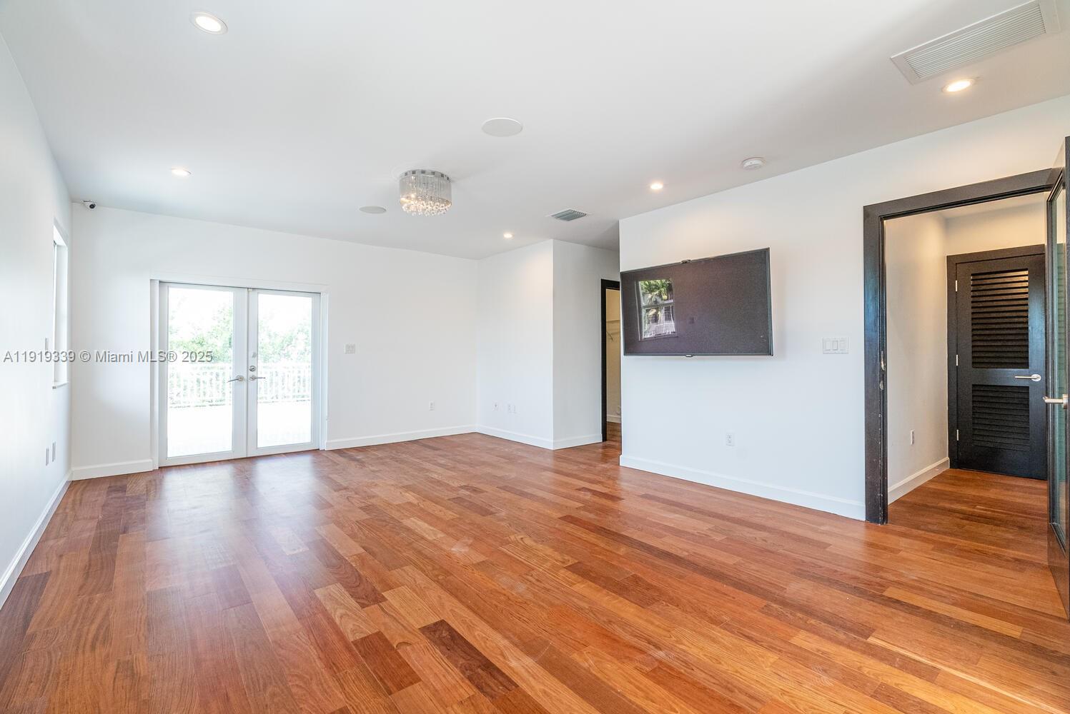 1130 Lugo Ave, Coral Gables FL 33156