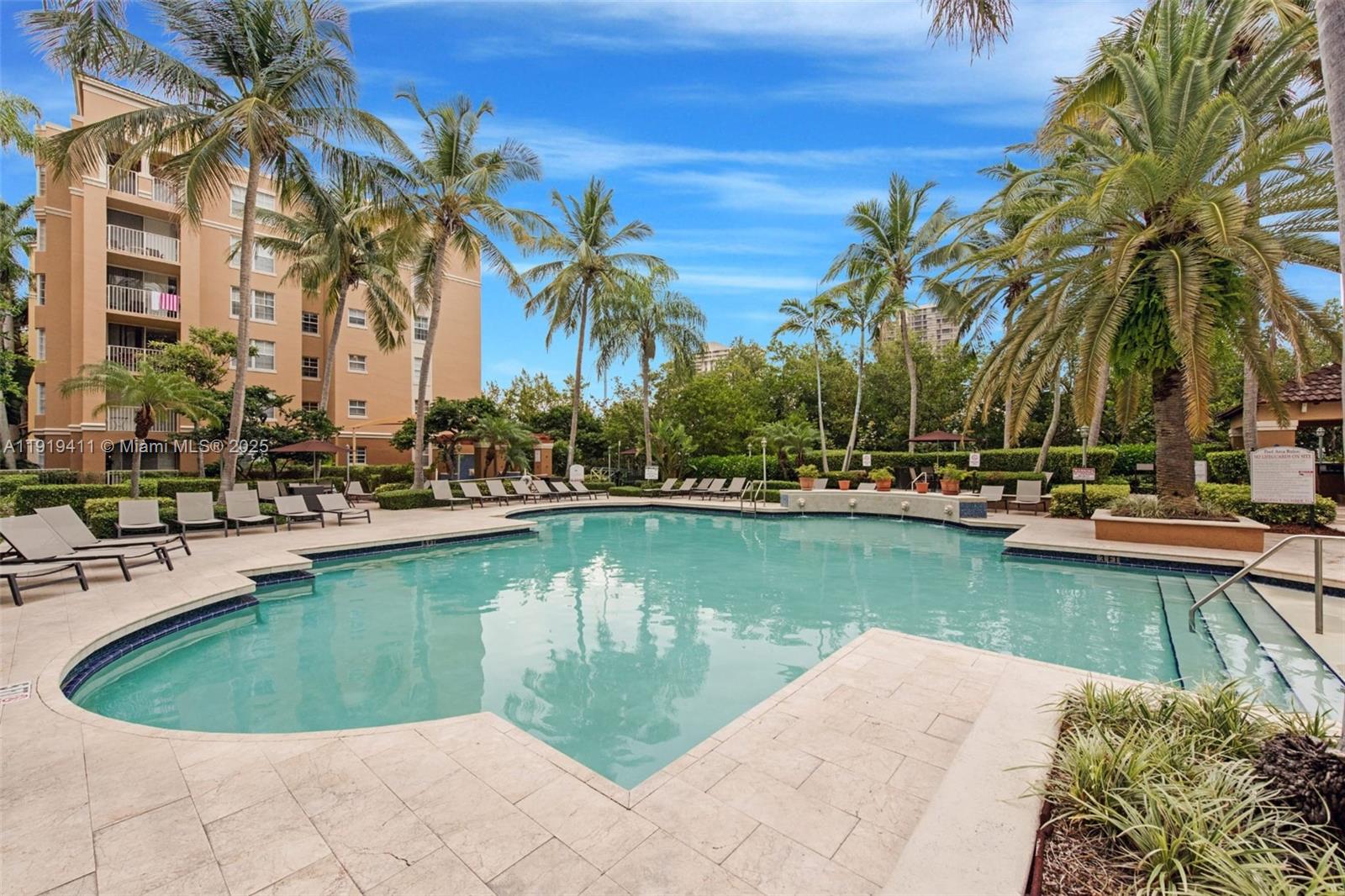 19601 E Country Club Dr #7204, Aventura FL 33180