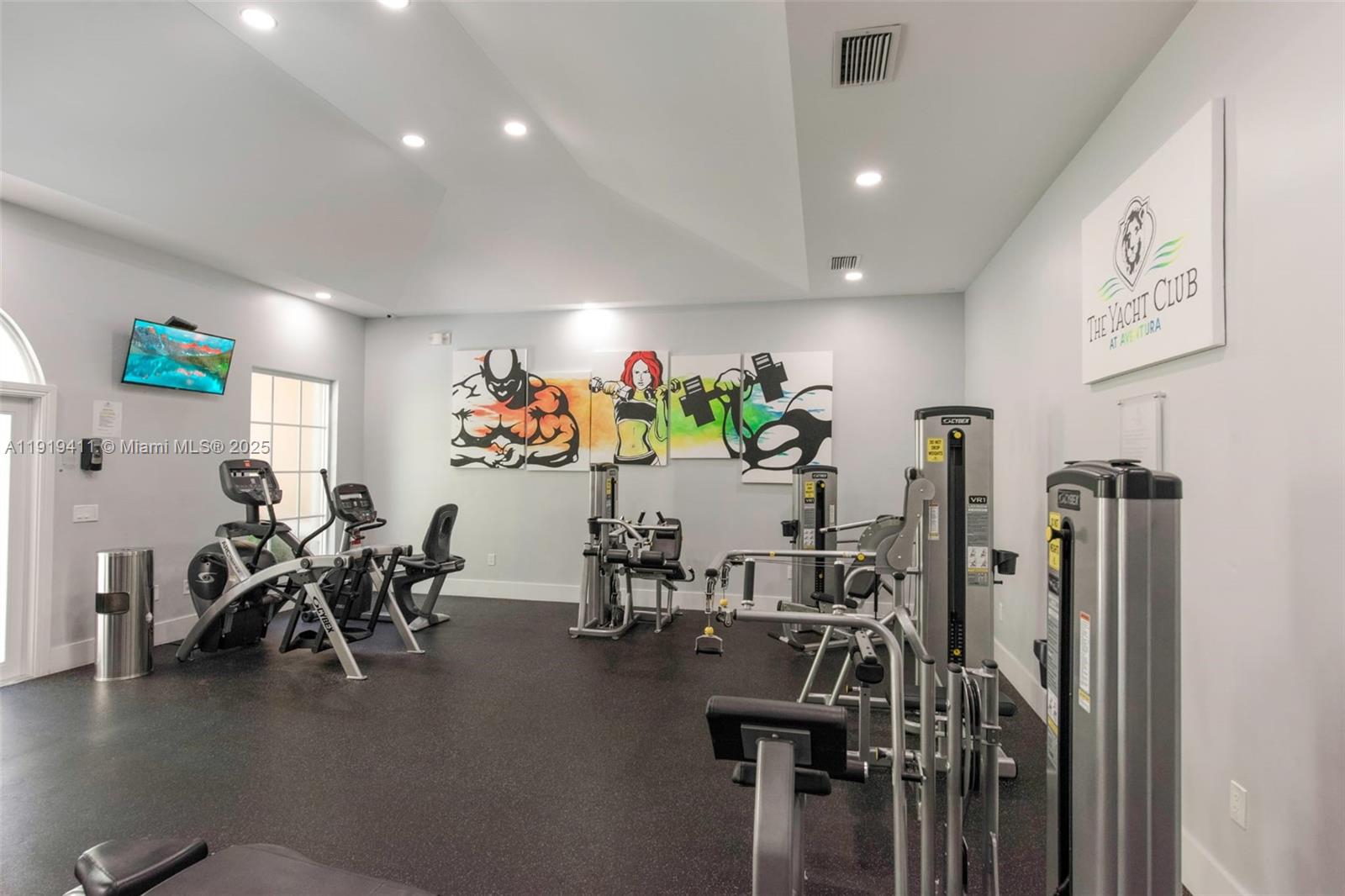 19601 E Country Club Dr #7204, Aventura FL 33180