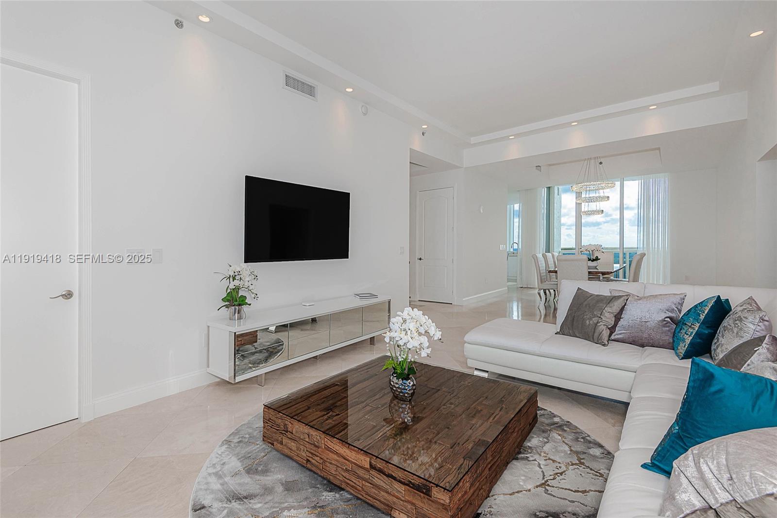16001 Collins Ave #4104, Sunny Isles Beach FL 33160