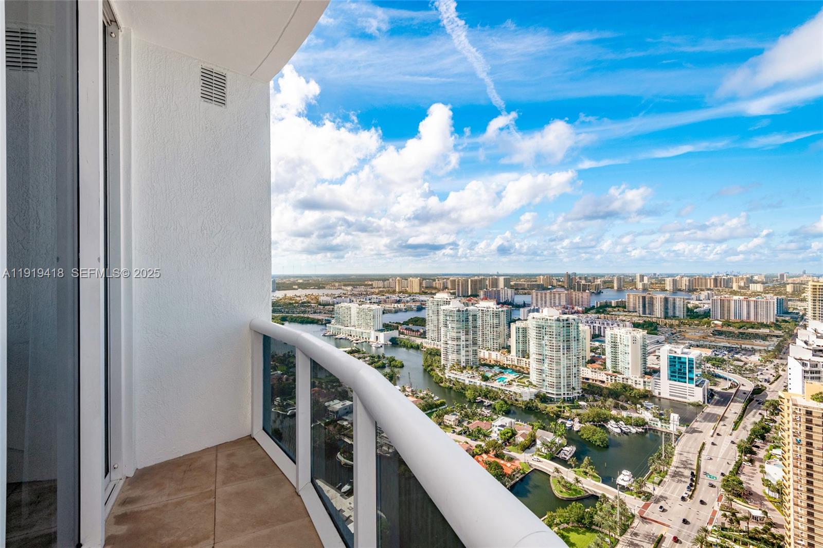 16001 Collins Ave #4104, Sunny Isles Beach FL 33160