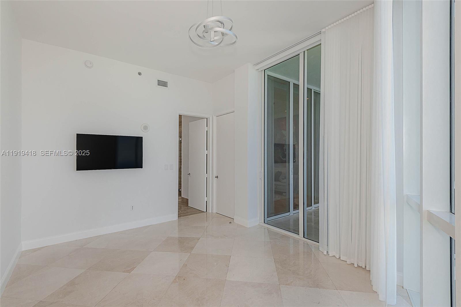 16001 Collins Ave #4104, Sunny Isles Beach FL 33160