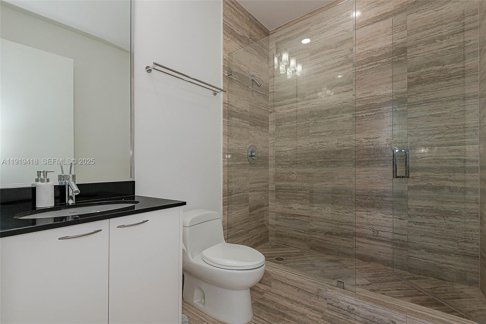 16001 Collins Ave #4104, Sunny Isles Beach FL 33160