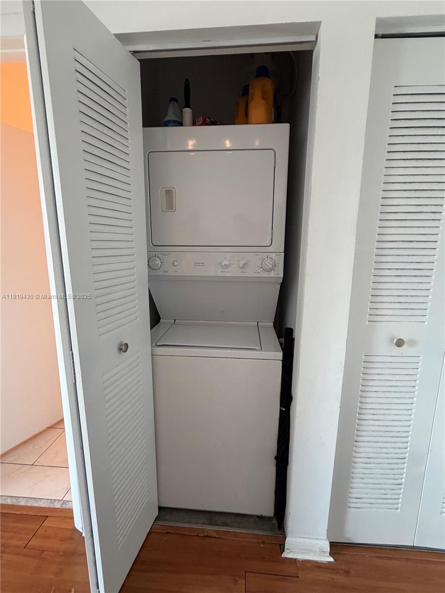133 NE 2nd Ave #1017, Miami FL 33132