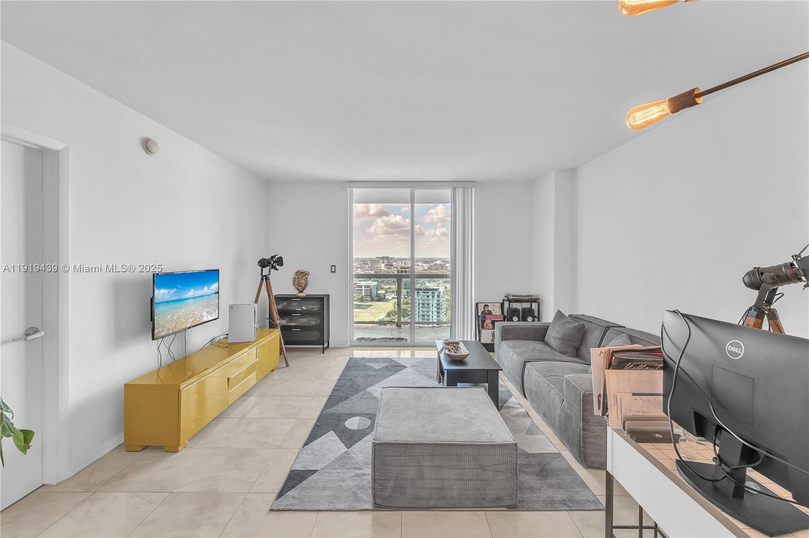 1800 N Bayshore Dr #3304, Miami FL 33132