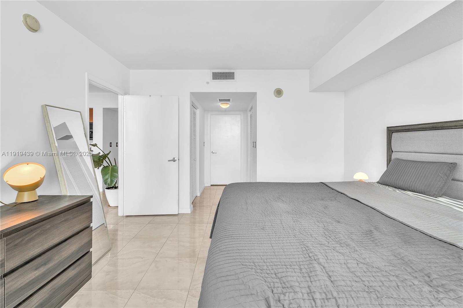1800 N Bayshore Dr #3304, Miami FL 33132