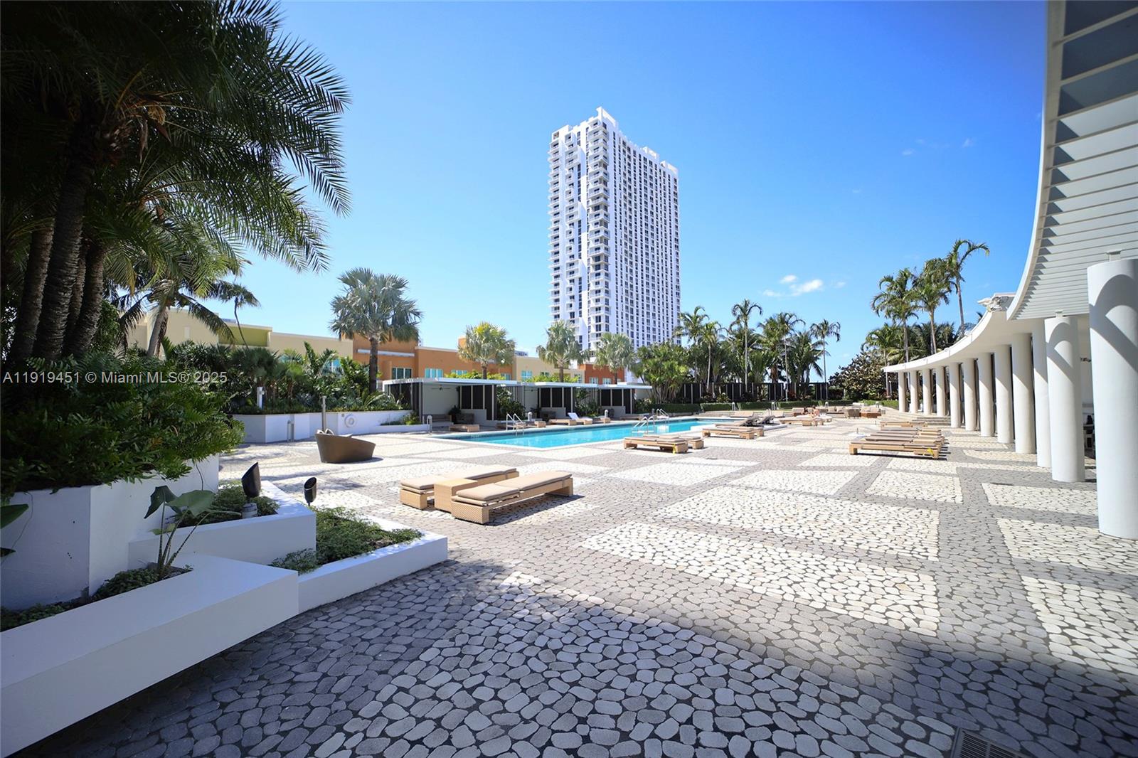 2020 N Bayshore Dr #1604, Miami FL 33137