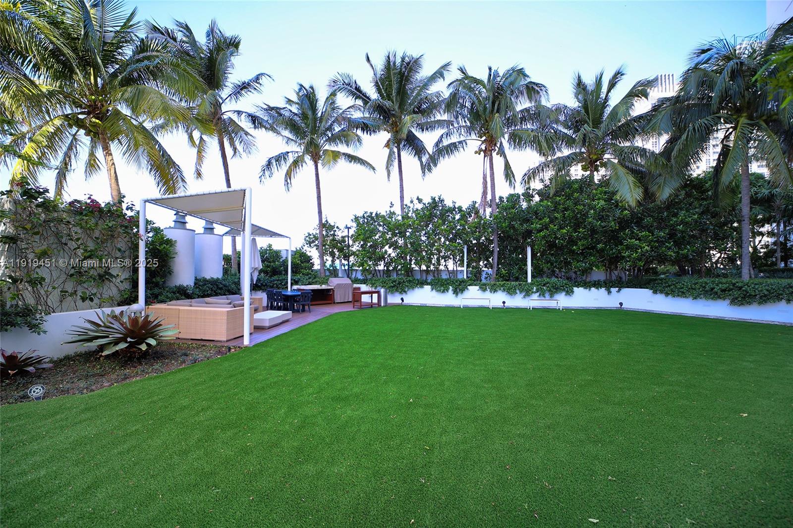 2020 N Bayshore Dr #1604, Miami FL 33137