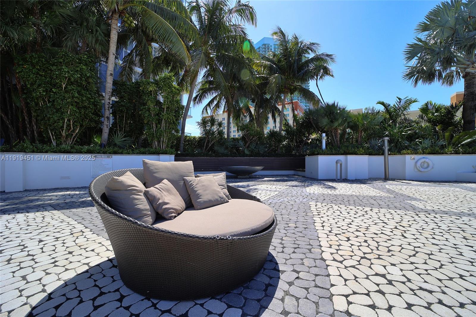 2020 N Bayshore Dr #1604, Miami FL 33137