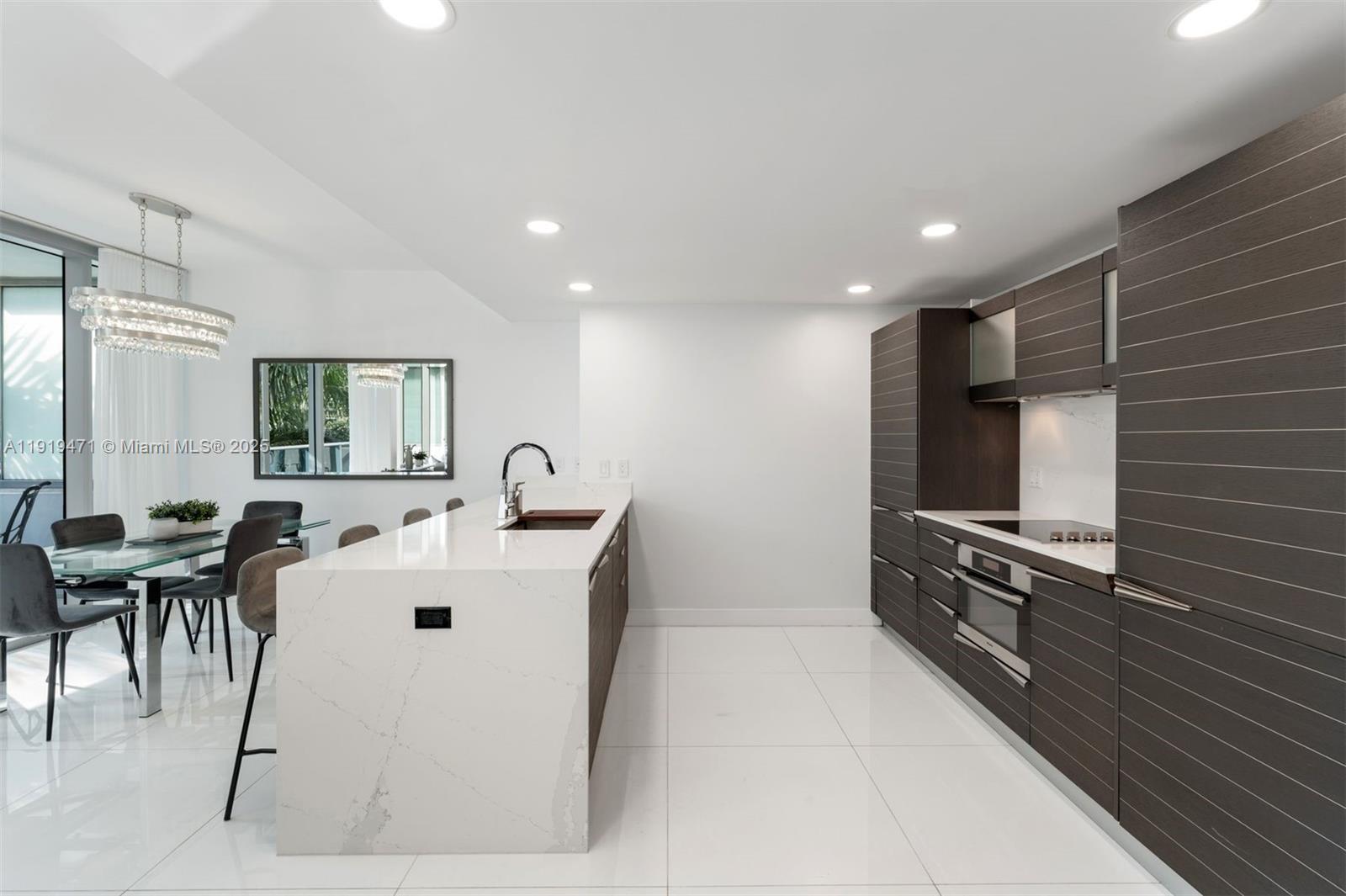 200 Biscayne Boulevard Way #303, Miami FL 33131