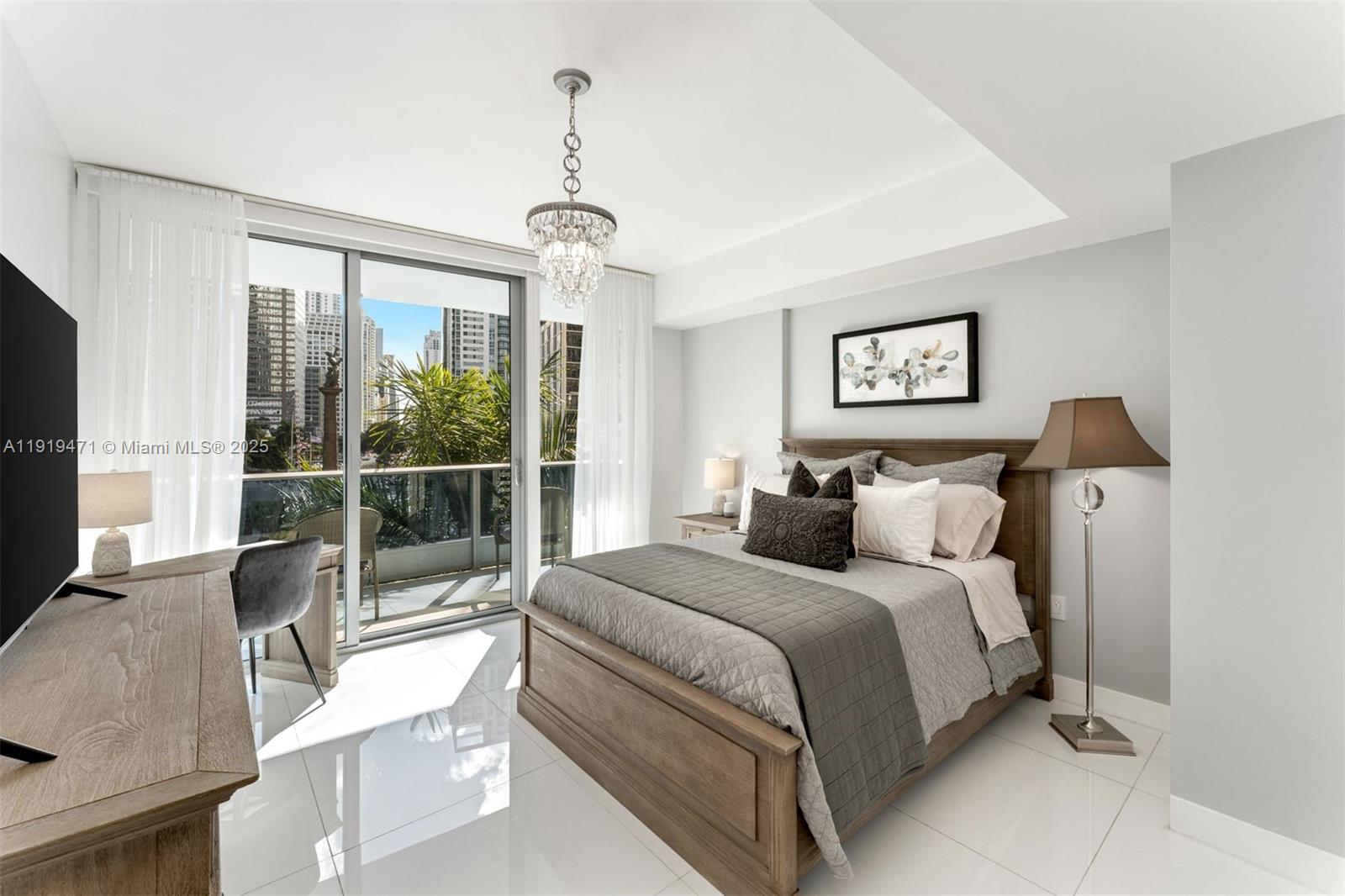 200 Biscayne Boulevard Way #303, Miami FL 33131
