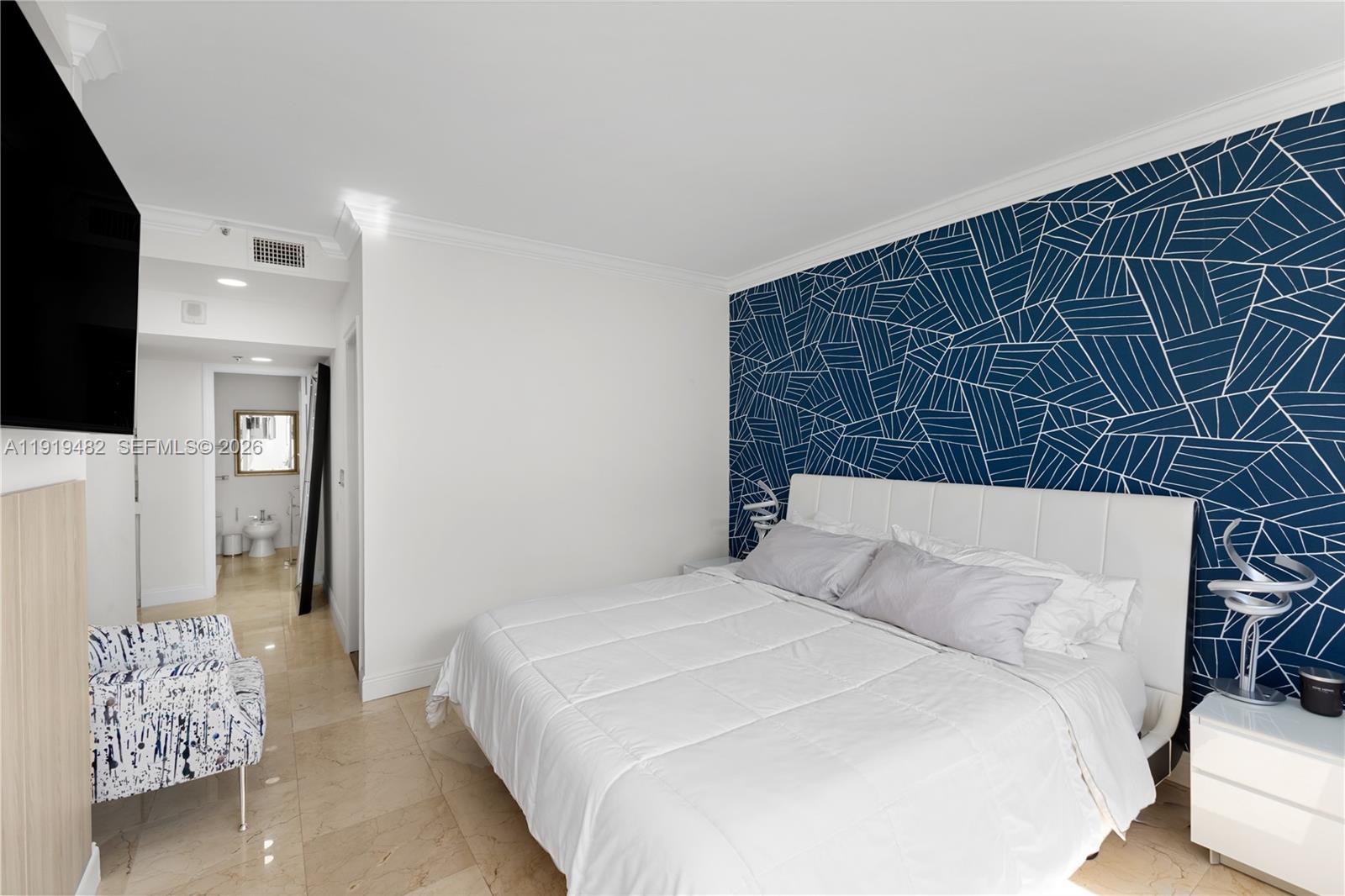 520 Brickell Key Dr #A1207, Miami FL 33131