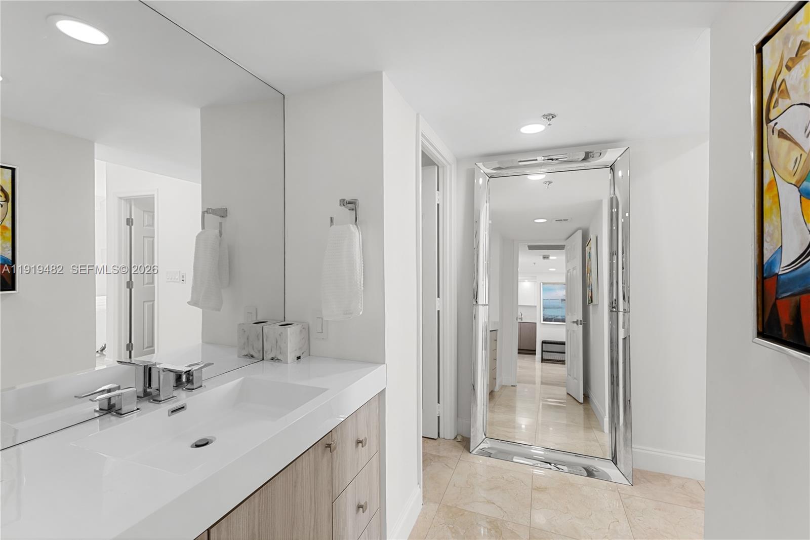520 Brickell Key Dr #A1207, Miami FL 33131