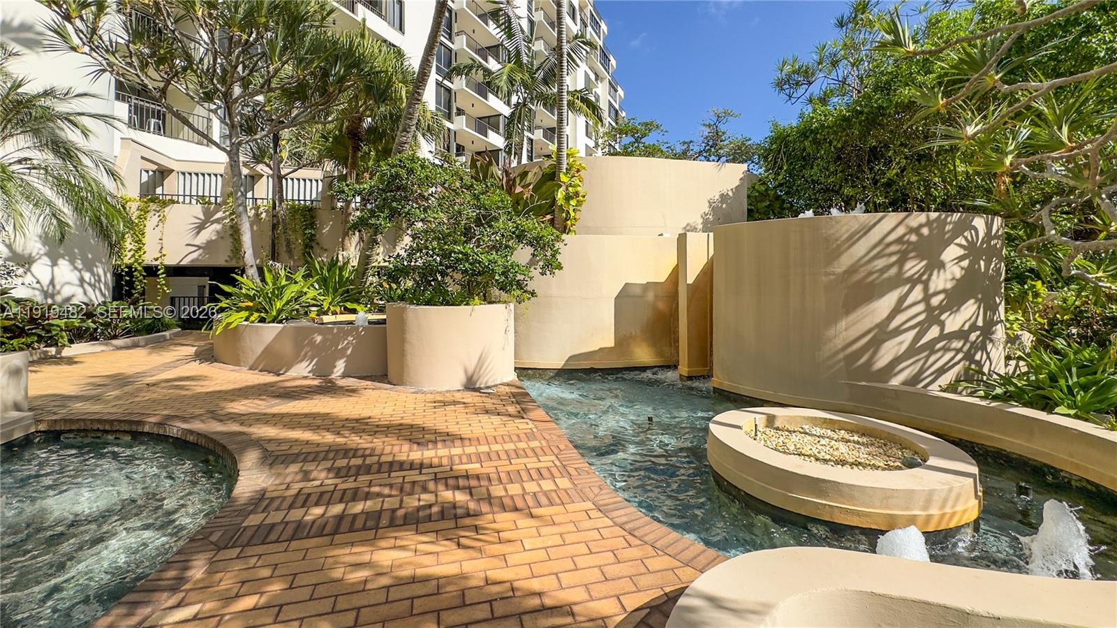 520 Brickell Key Dr #A1207, Miami FL 33131