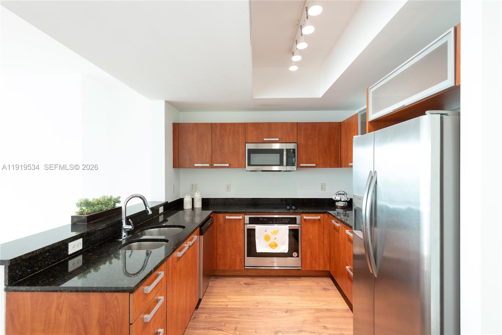 3131 NE 188th St #2-909, Aventura FL 33180