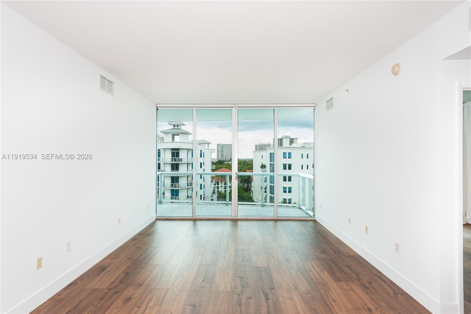 3131 NE 188th St #2-909, Aventura FL 33180
