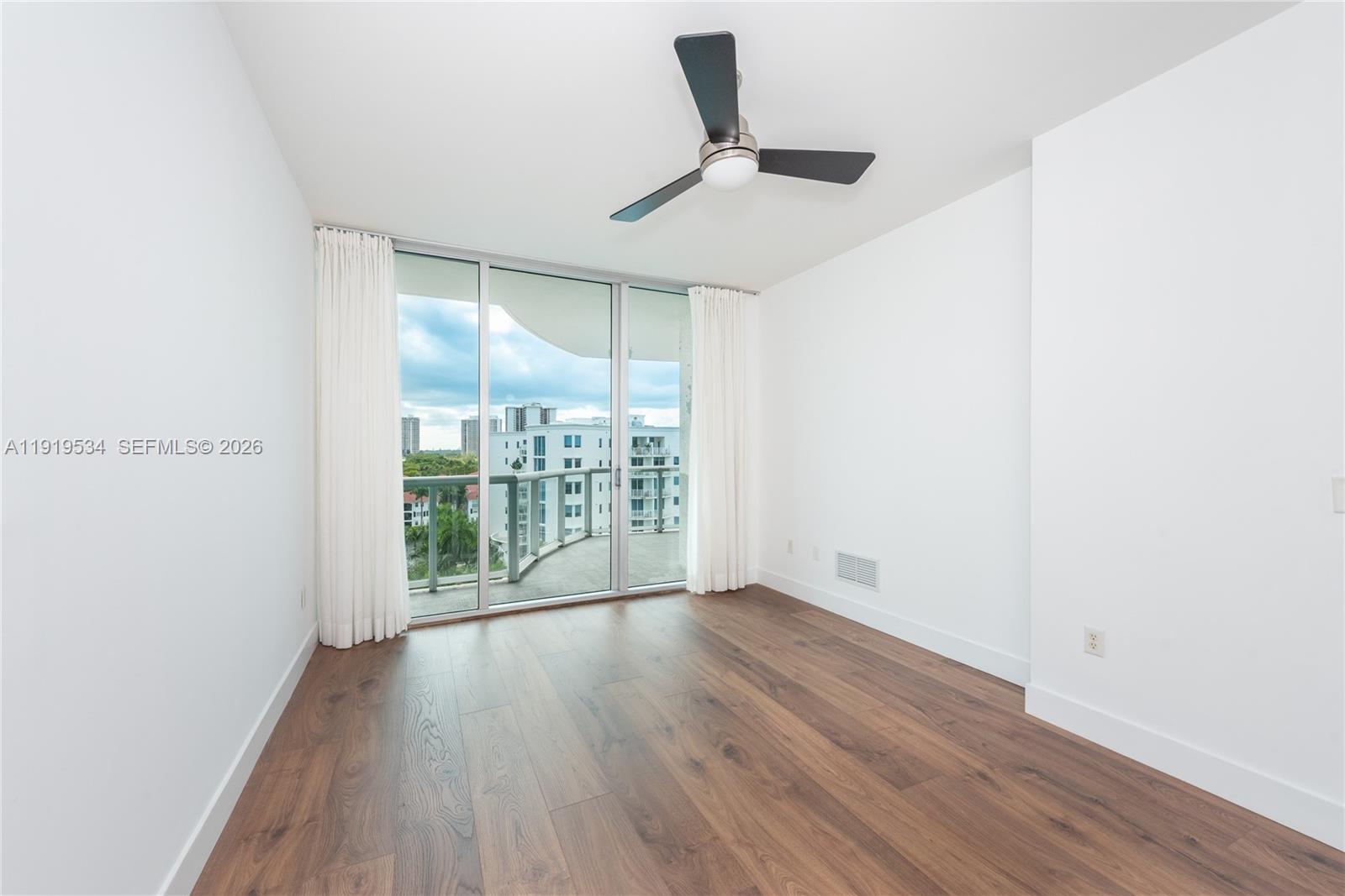 3131 NE 188th St #2-909, Aventura FL 33180
