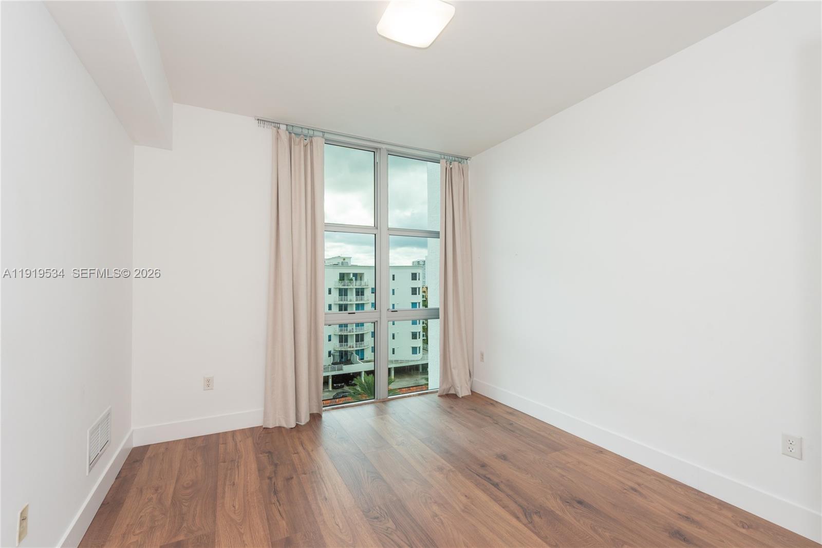 3131 NE 188th St #2-909, Aventura FL 33180