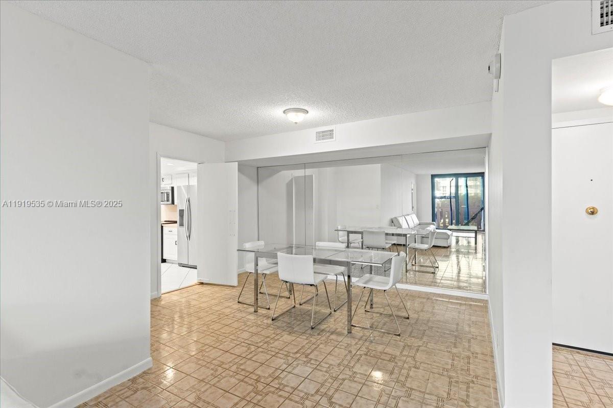 1121 Crandon Blvd #E304, Key Biscayne FL 33149