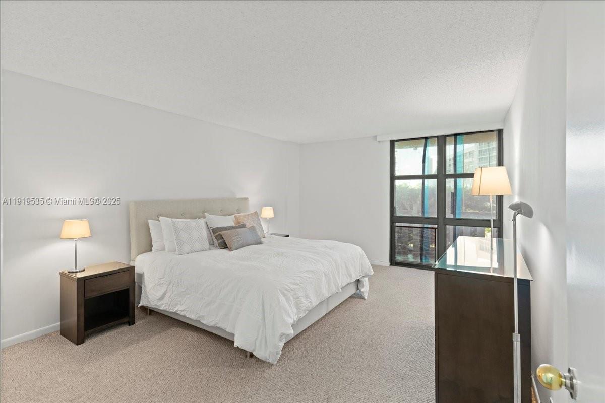 1121 Crandon Blvd #E304, Key Biscayne FL 33149