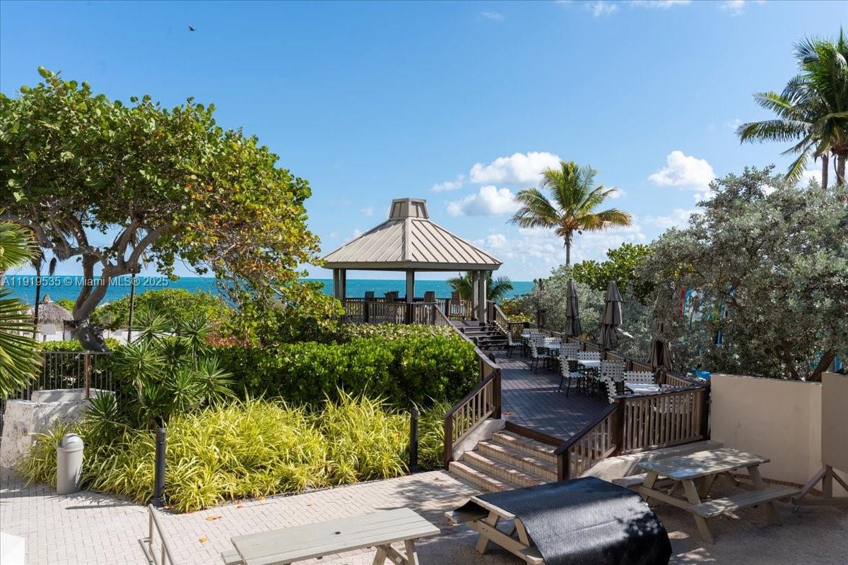 1121 Crandon Blvd #E304, Key Biscayne FL 33149
