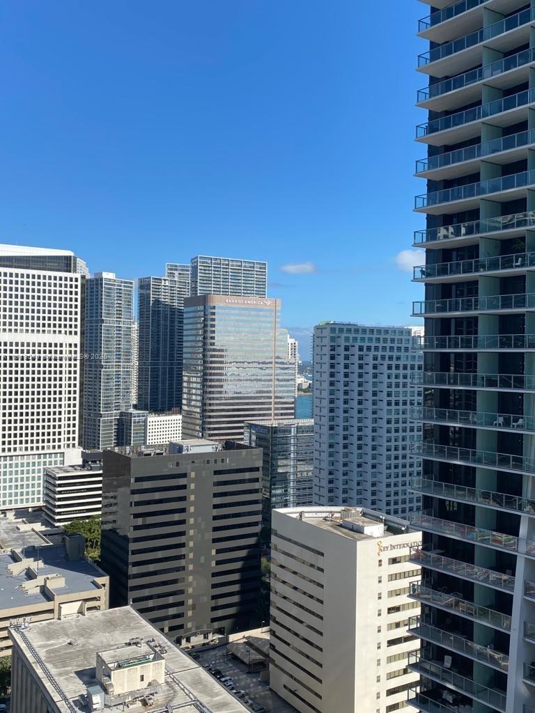 1000 Brickell Plz #3207, Miami FL 33131