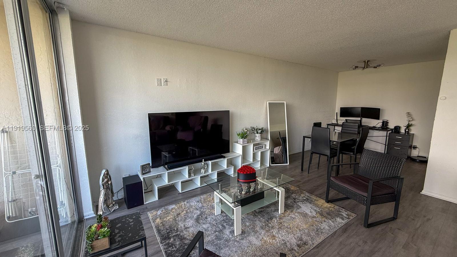 7051 Environ Blvd #436, Lauderhill FL 33319