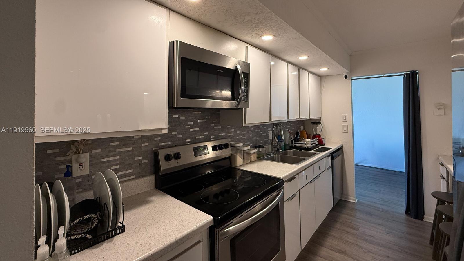 7051 Environ Blvd #436, Lauderhill FL 33319