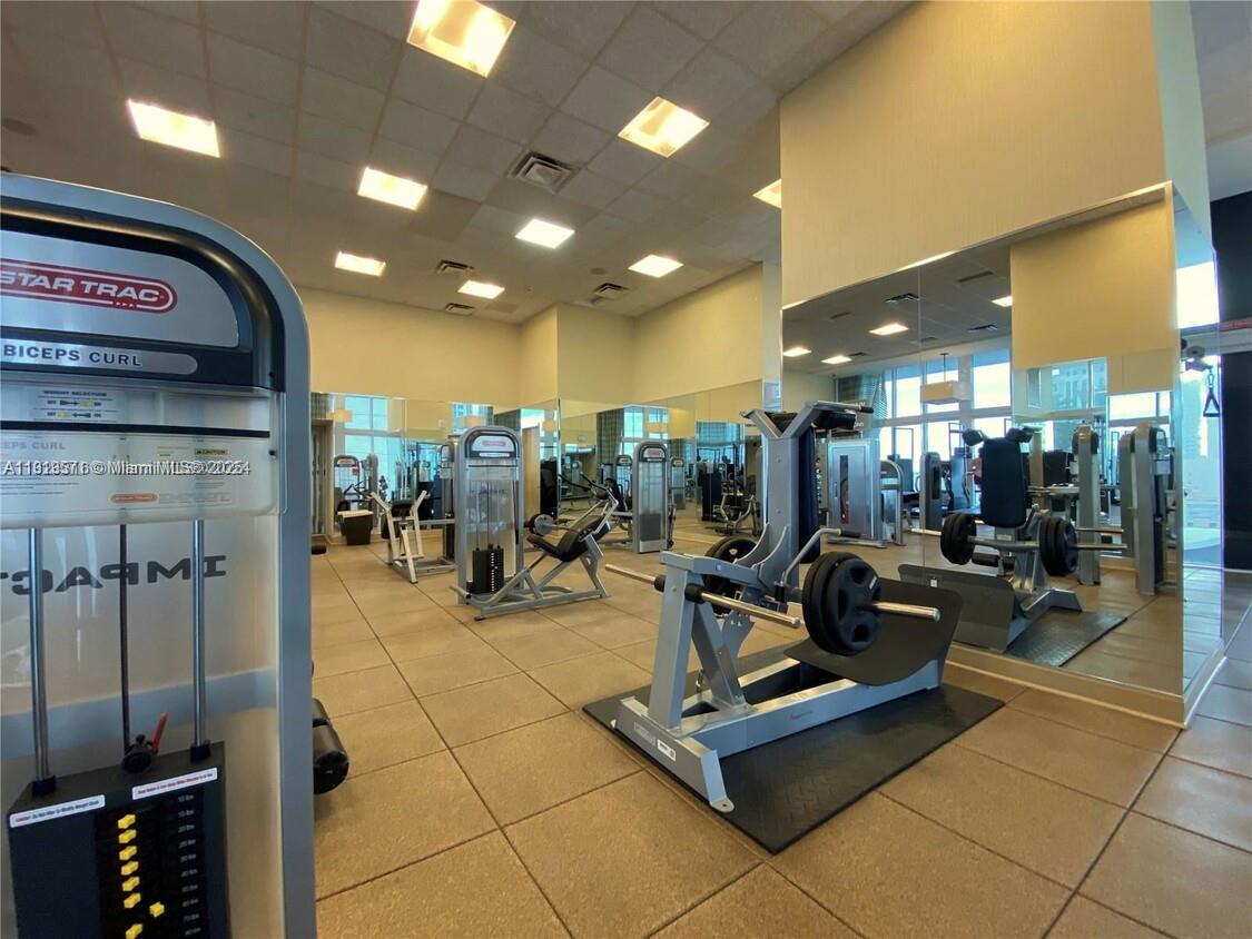 50 Biscayne Blvd #5303, Miami FL 33132