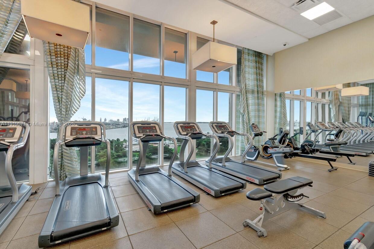 50 Biscayne Blvd #5303, Miami FL 33132