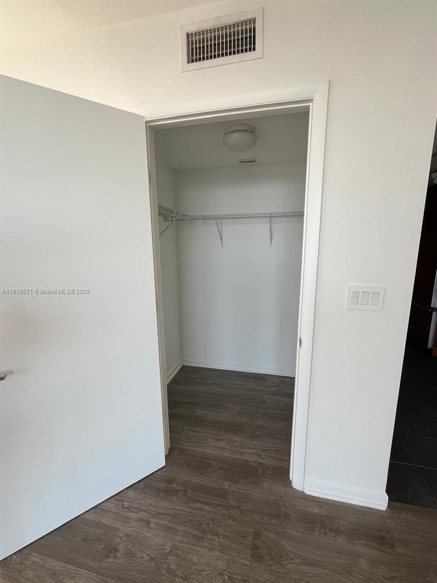 50 Biscayne Blvd #5303, Miami FL 33132