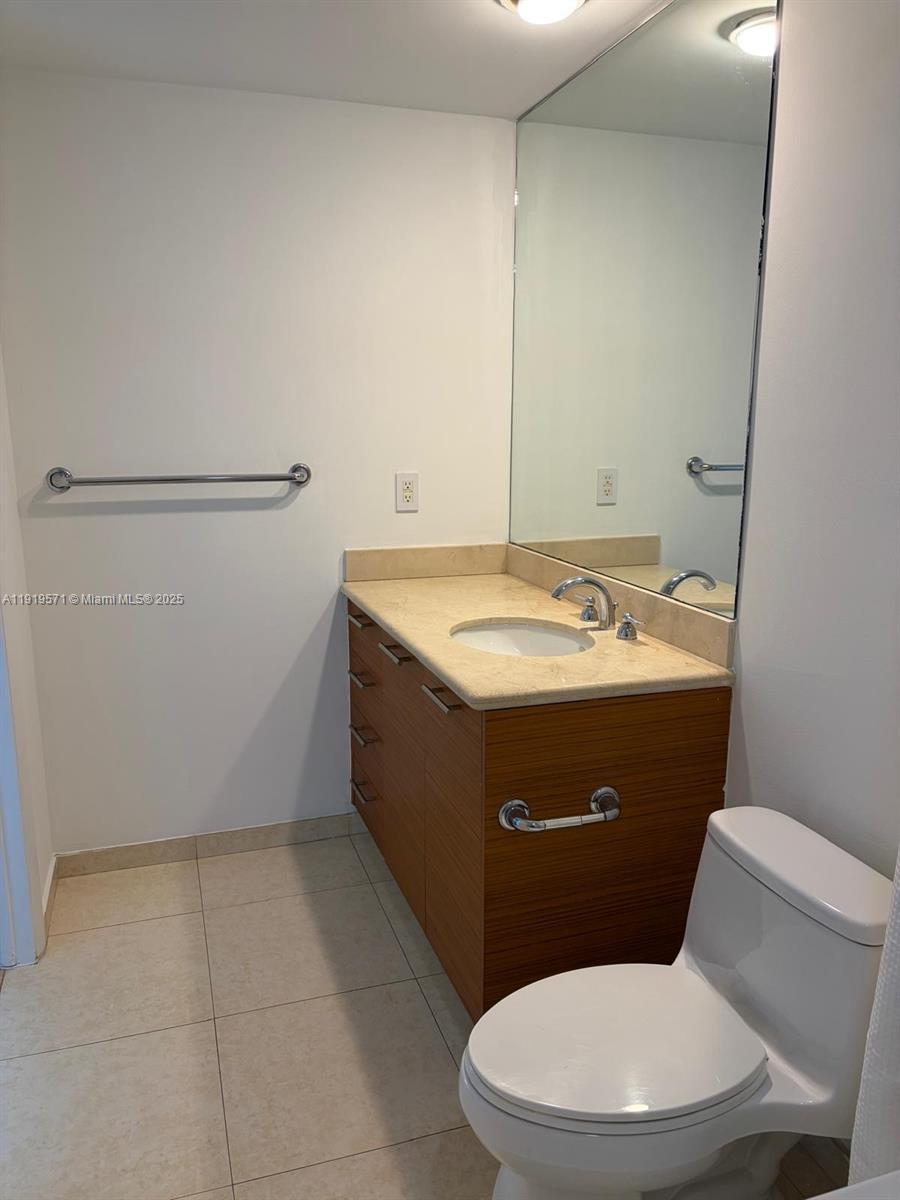 50 Biscayne Blvd #5303, Miami FL 33132