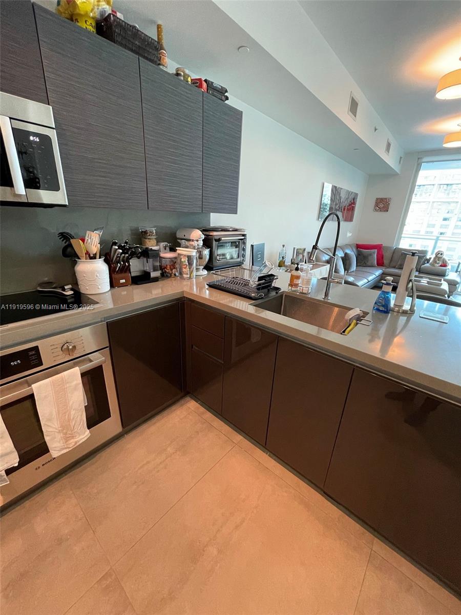 1080 BRICKELL AV #1502, Miami FL 33131