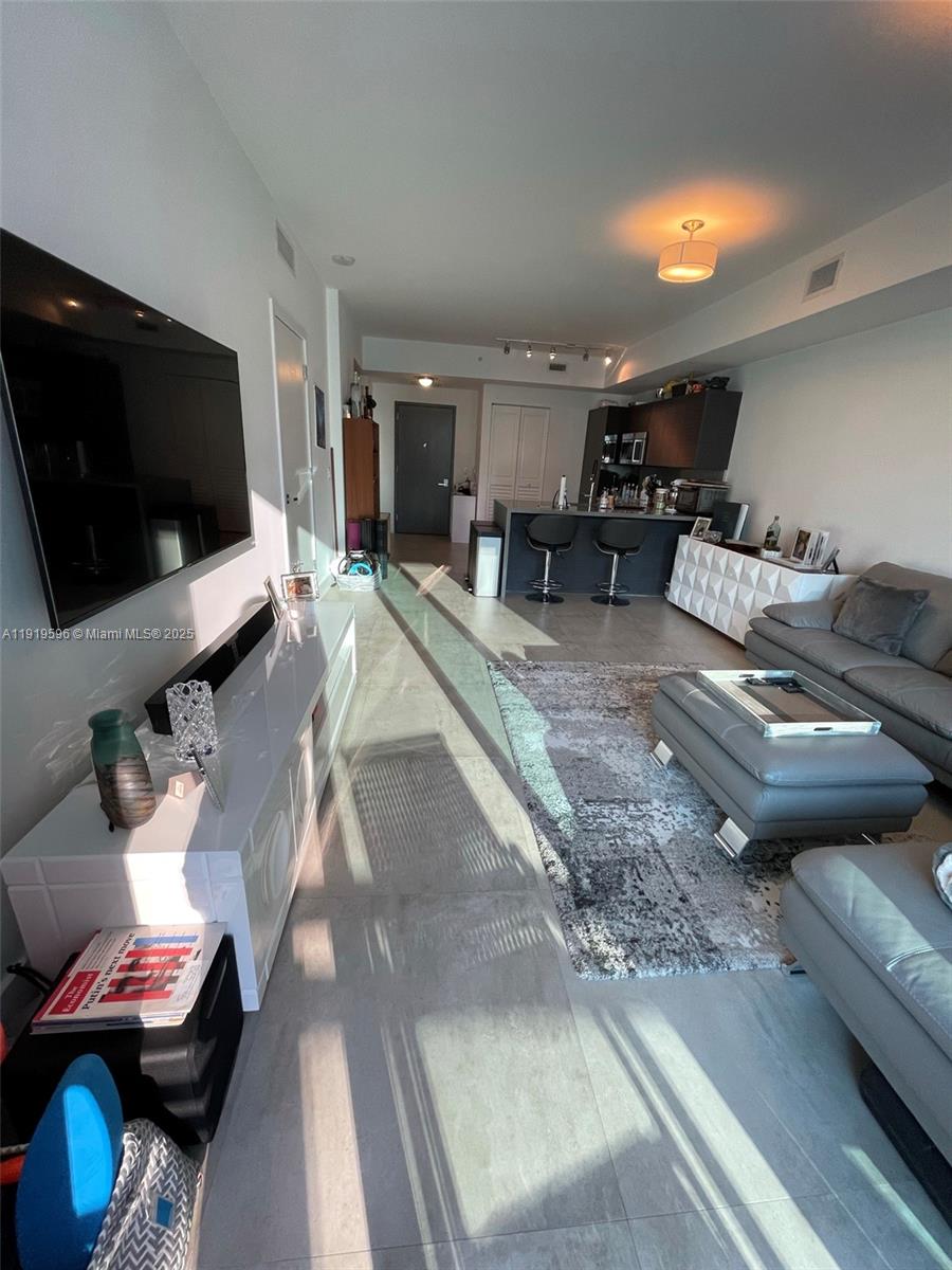 1080 BRICKELL AV #1502, Miami FL 33131