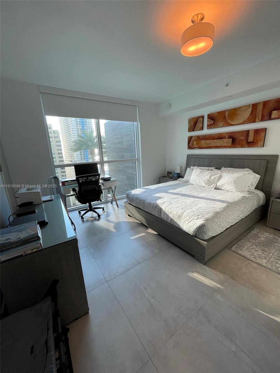 1080 BRICKELL AV #1502, Miami FL 33131
