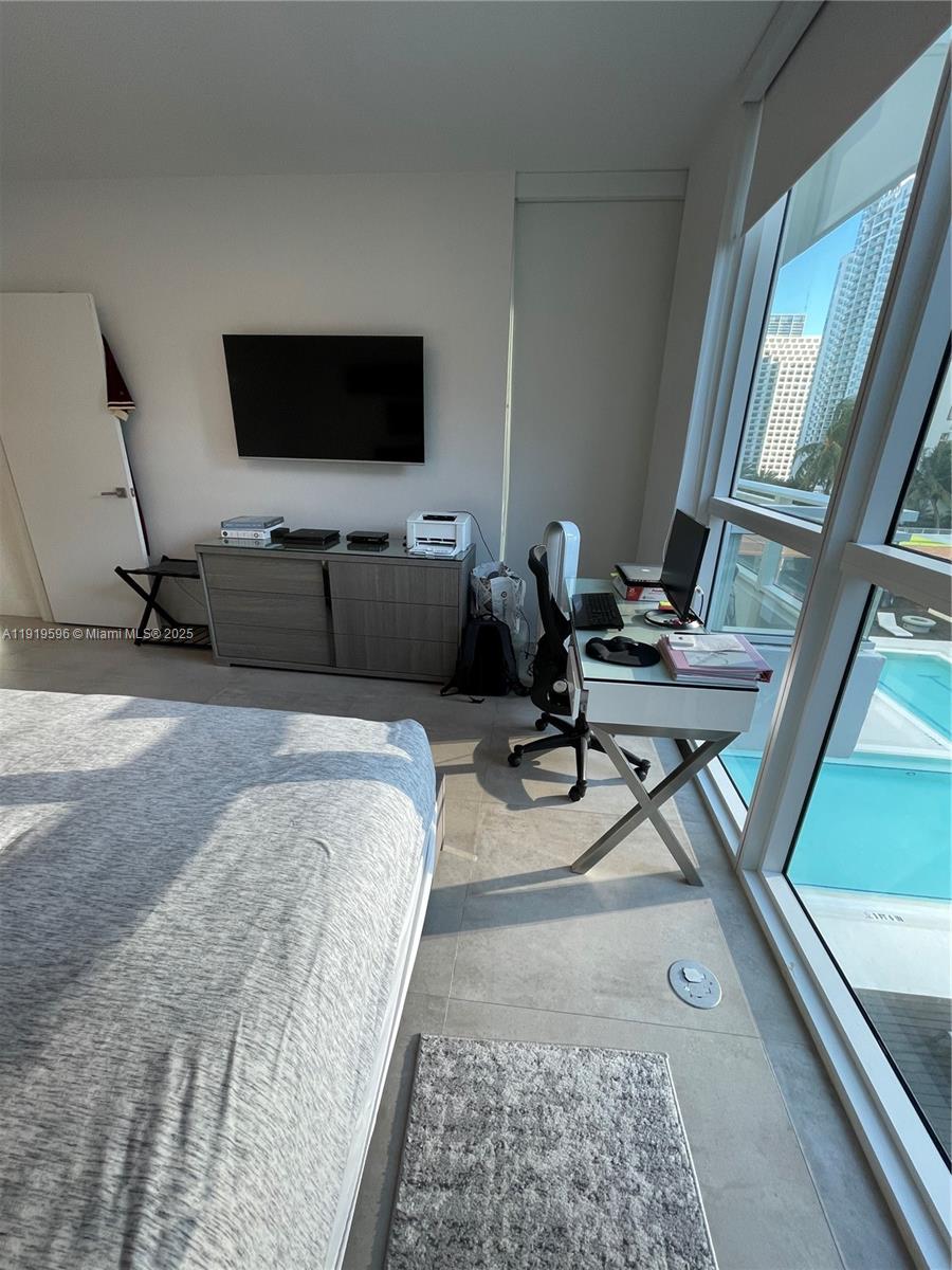 1080 BRICKELL AV #1502, Miami FL 33131
