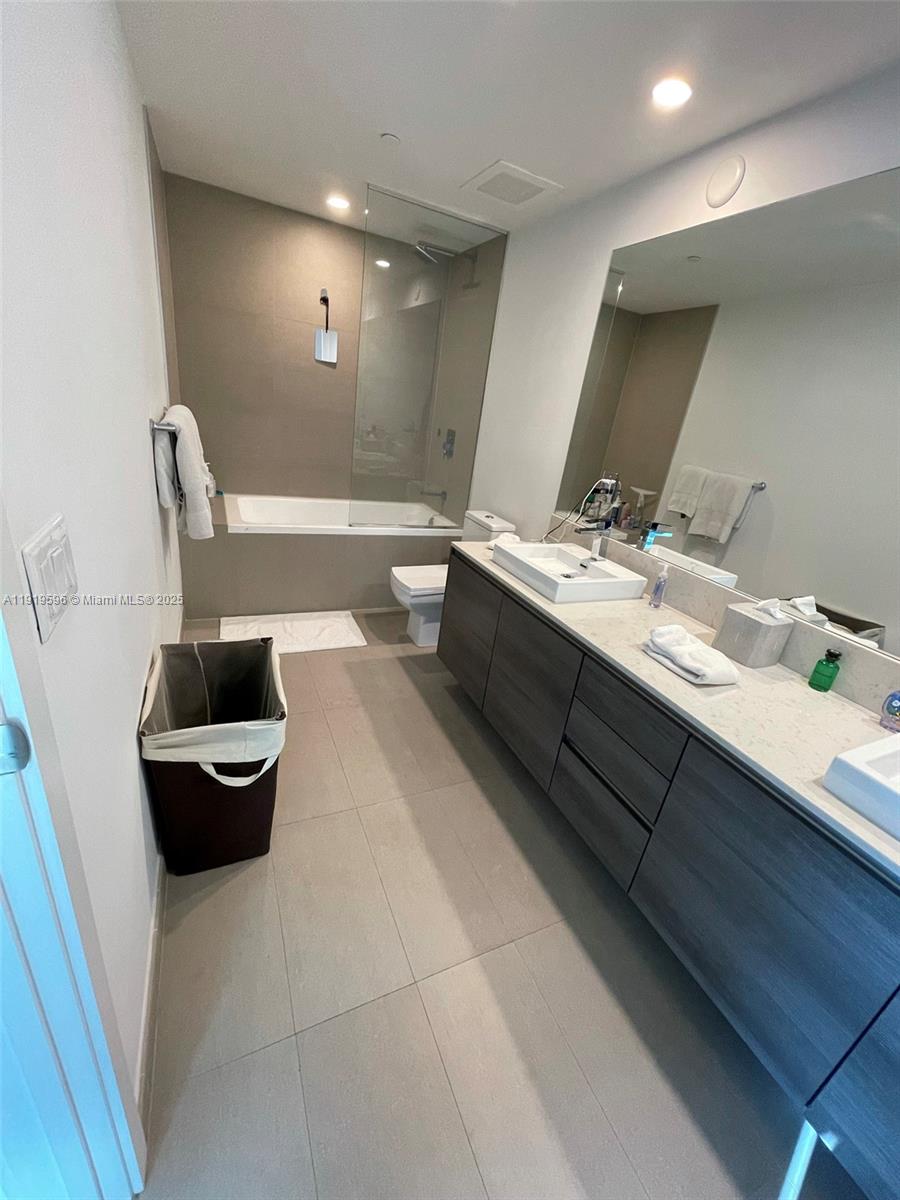 1080 BRICKELL AV #1502, Miami FL 33131