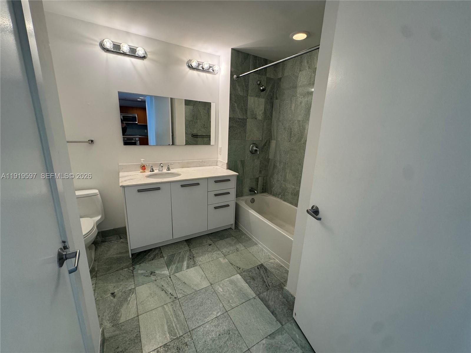 1050 Brickell Ave #3106, Miami FL 33131