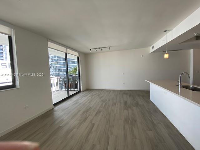 999 SW 1 AV #3214, Miami FL 33130