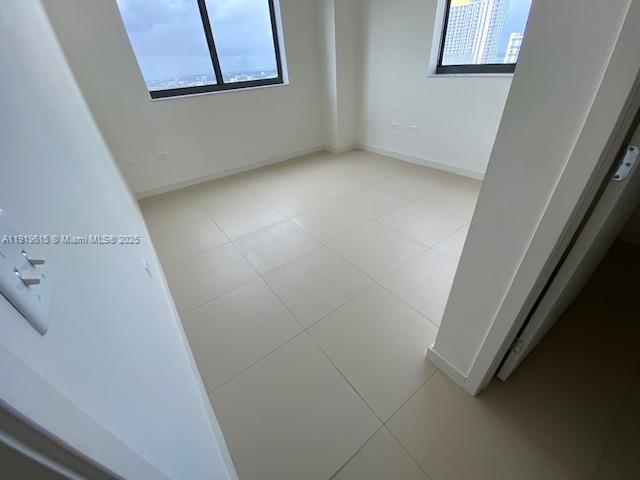 999 SW 1 AV #3214, Miami FL 33130