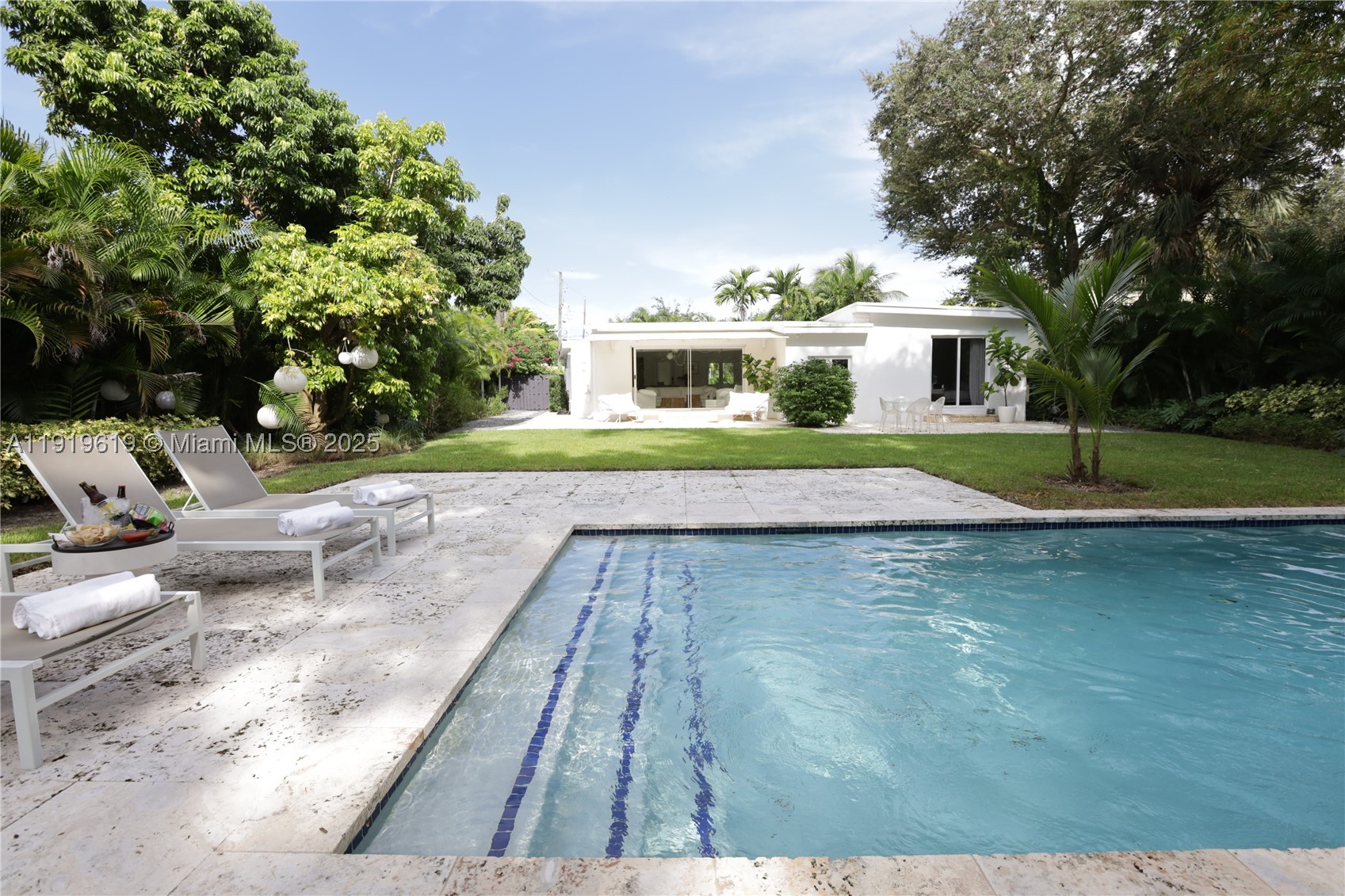 12020 NE 5th Ave, Biscayne Park FL 33161