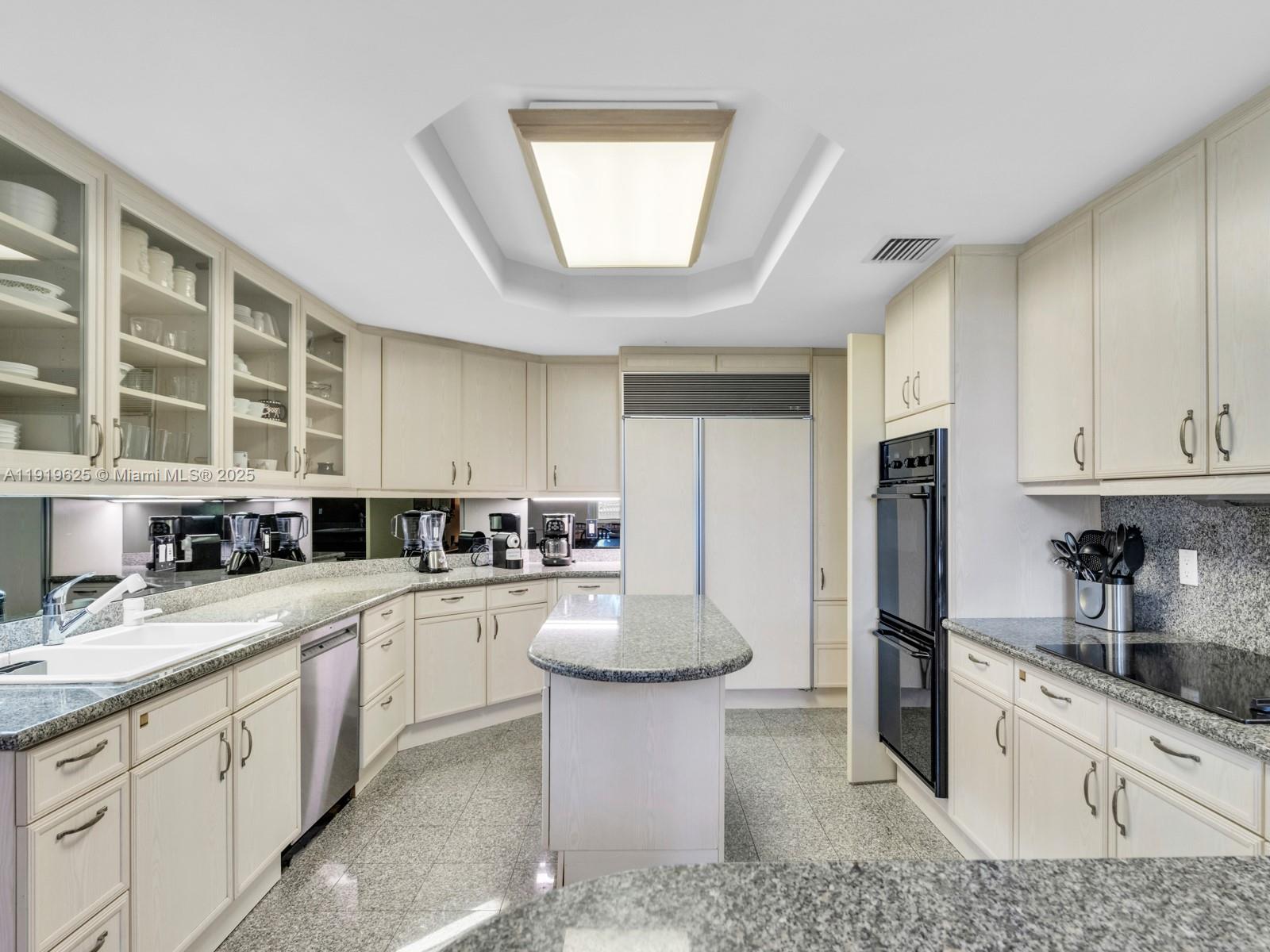 445 Grand Bay Dr #303, Key Biscayne FL 33149