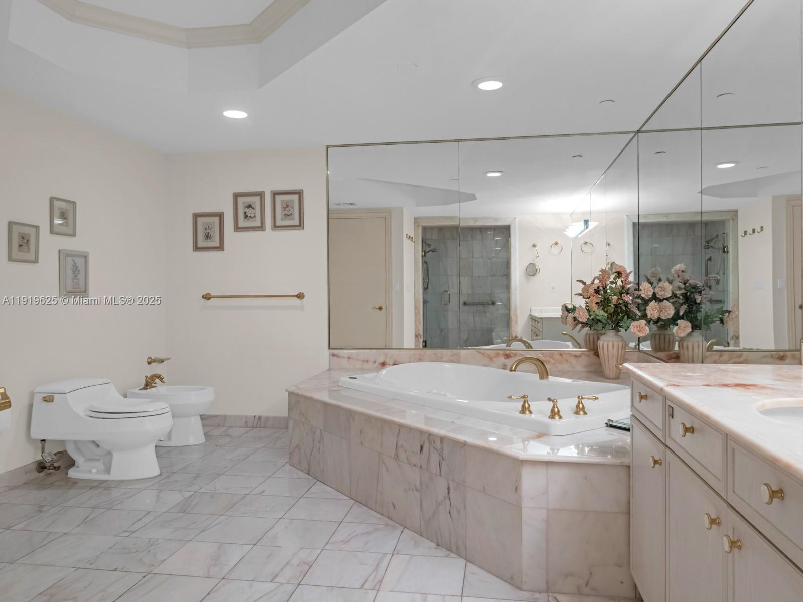 445 Grand Bay Dr #303, Key Biscayne FL 33149