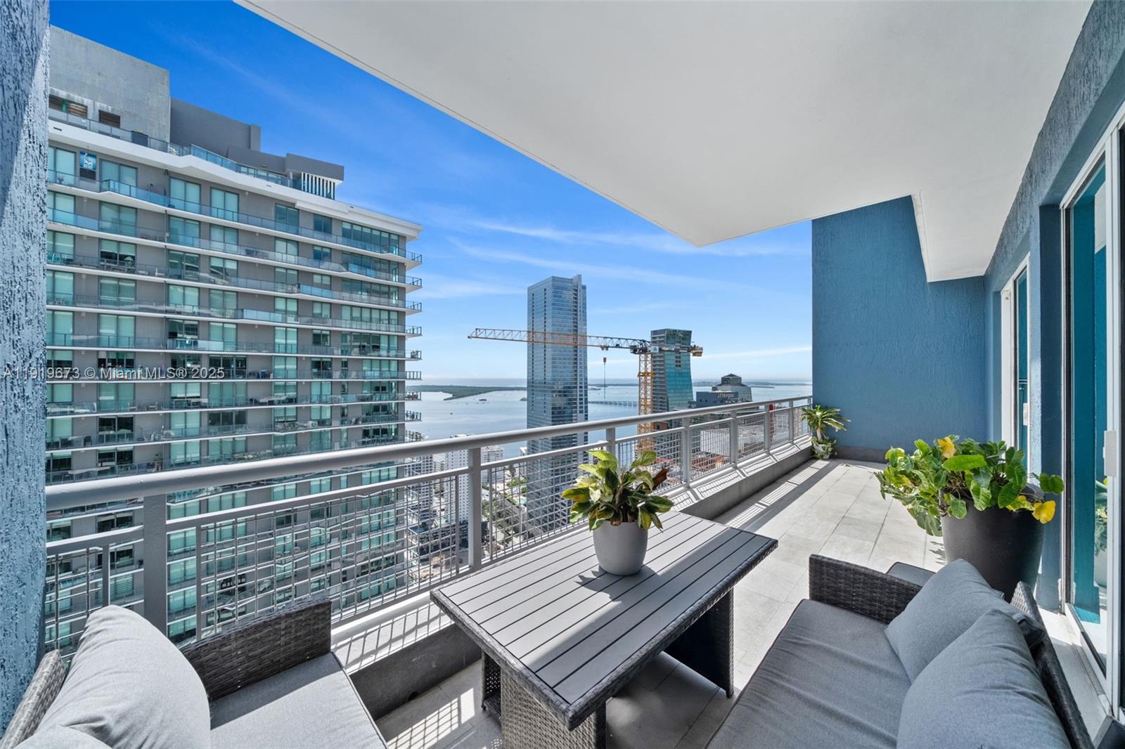 60 SW 13th St #4606, Miami FL 33130