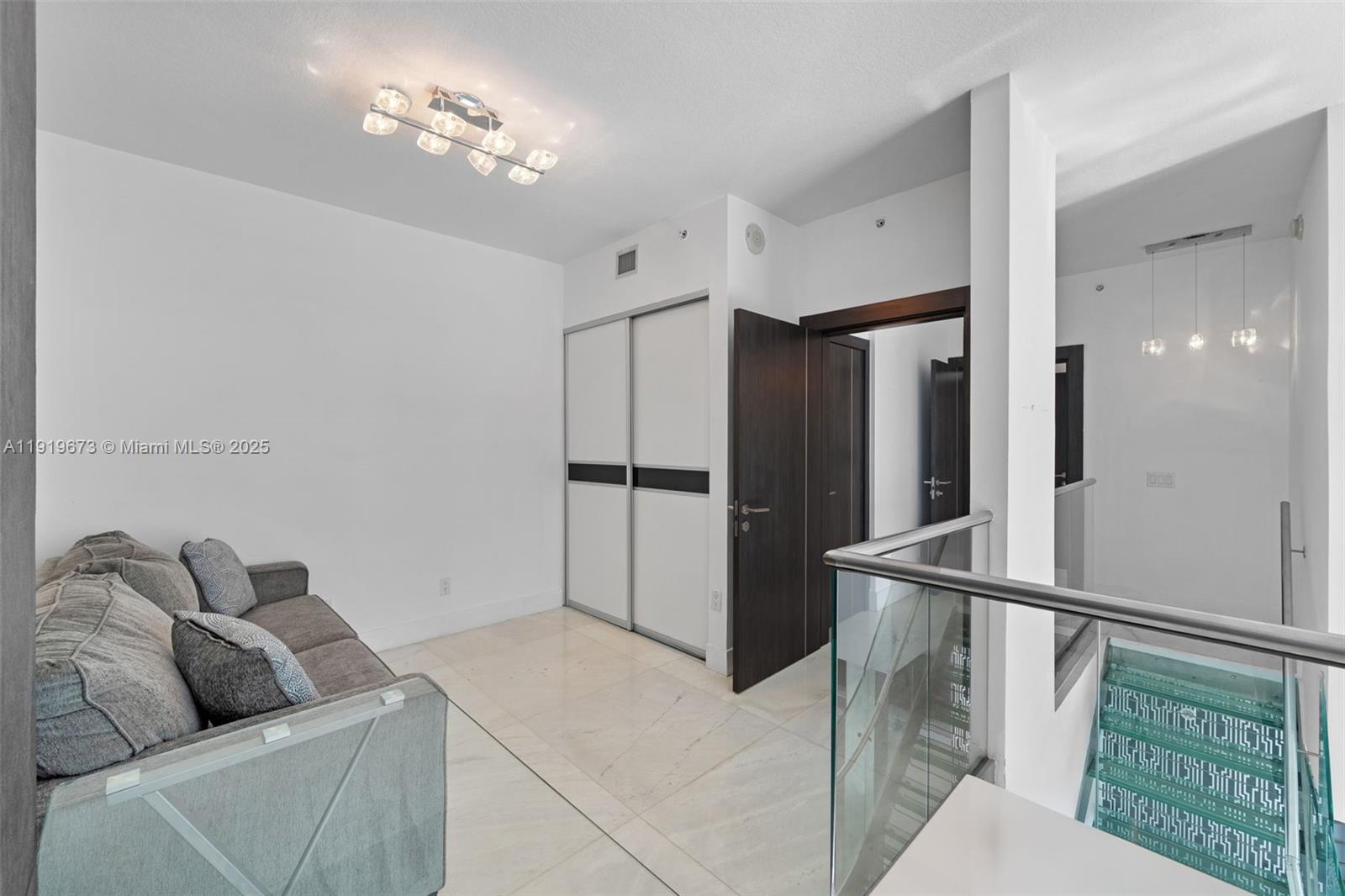 60 SW 13th St #4606, Miami FL 33130
